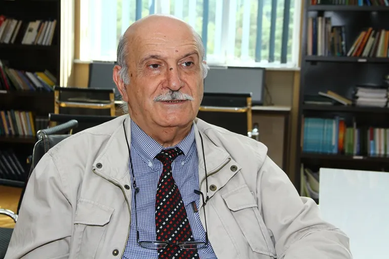 ქართული უნივერსიტეტის აბიტურიენტთა მოსამზადებელ ცენტრში სწავლა სტუდენტობის გარანტია
