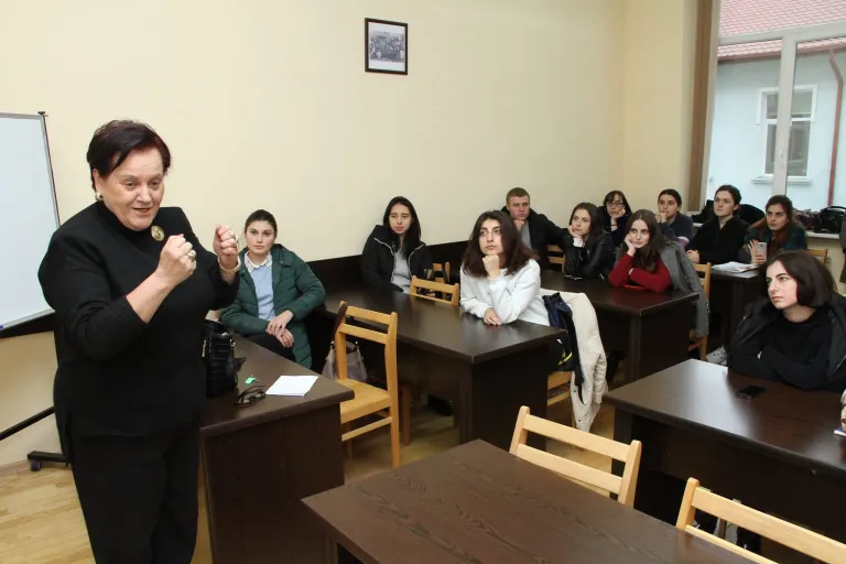 პროფესორ ნინო გომართელის საჯარო ლექცია