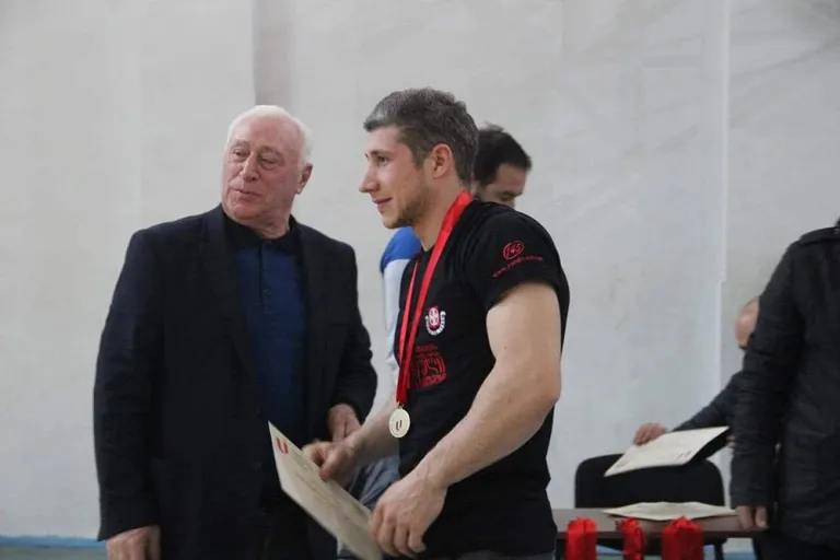 ქართული უნივერსიტეტის სტუდენტი გოჩა სიჭინავა საქართველოს ჩემპიონია