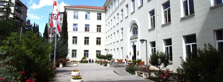 კორონა ვირუსის საფრთხის თავიდან ასაცილებლად  წმ. ანდრიას ქართულ უნივერსიტეტში სადეზინფექციო სამუშაოები ჩატარდა